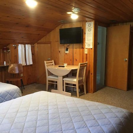 Whalens Grindstone Shores Inc. Hotel Франкенмут Екстериор снимка