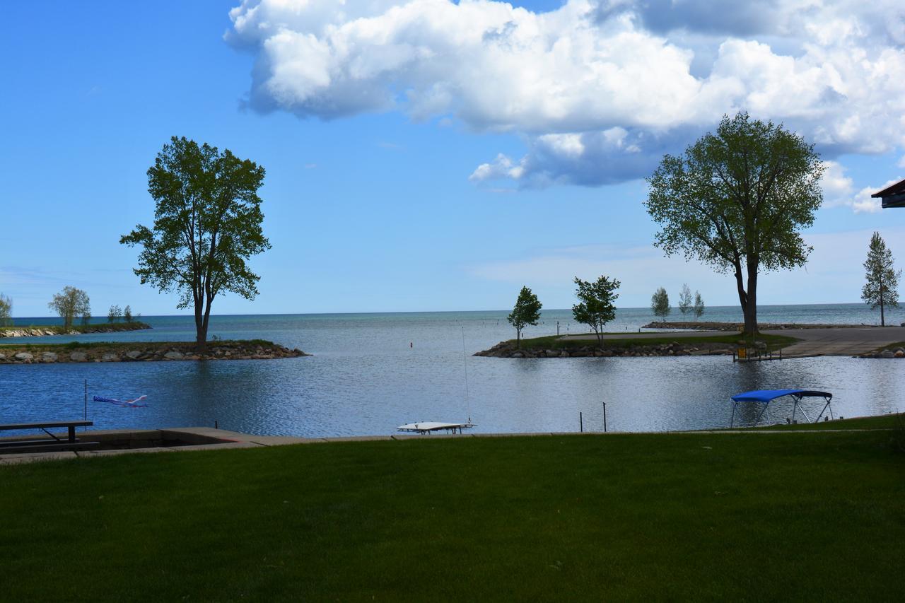 Whalens Grindstone Shores Inc. Hotel Франкенмут Екстериор снимка