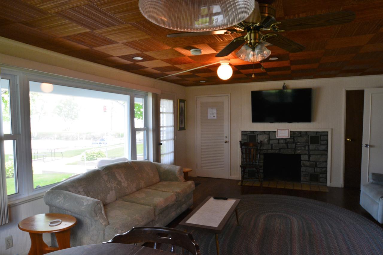 Whalens Grindstone Shores Inc. Hotel Франкенмут Екстериор снимка