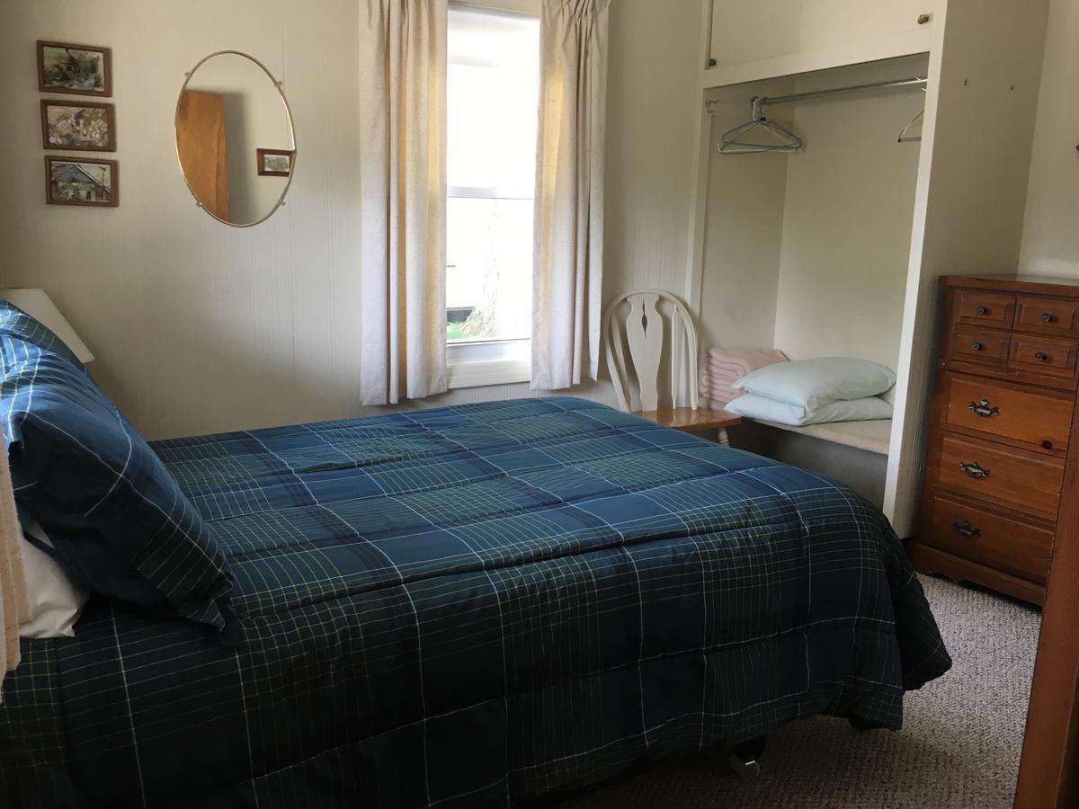 Whalens Grindstone Shores Inc. Hotel Франкенмут Екстериор снимка