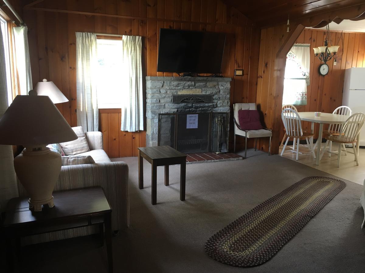 Whalens Grindstone Shores Inc. Hotel Франкенмут Екстериор снимка