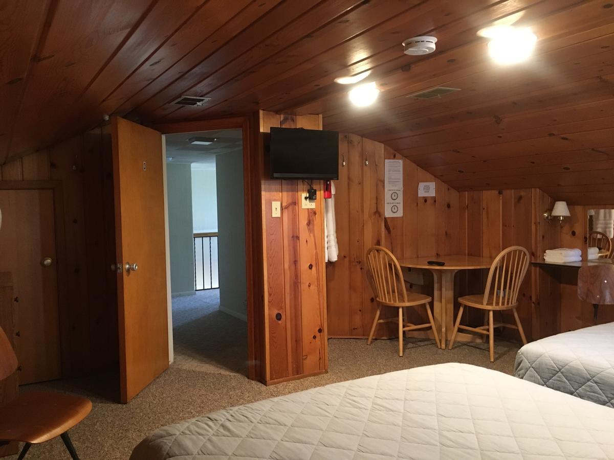 Whalens Grindstone Shores Inc. Hotel Франкенмут Екстериор снимка