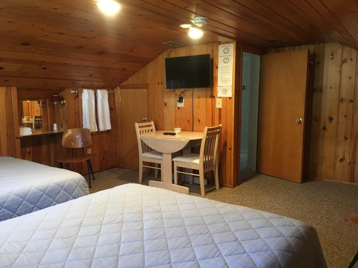 Whalens Grindstone Shores Inc. Hotel Франкенмут Екстериор снимка